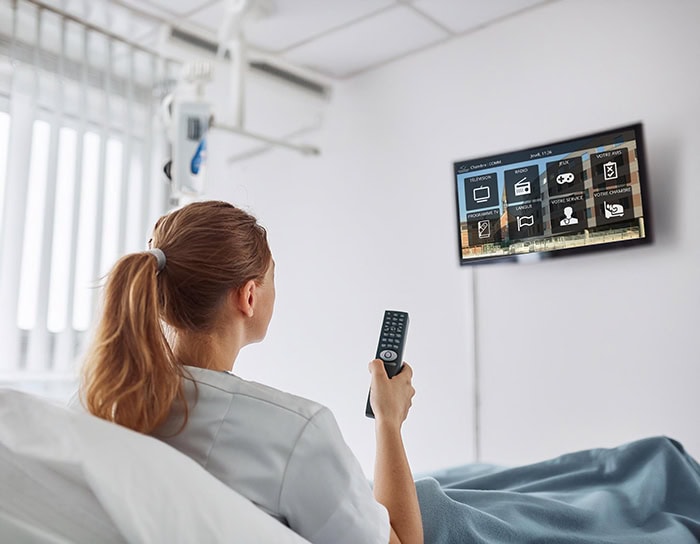 Relation avec les usagers : Le questionnaire de satisfaction est désormais accessible en ligne depuis les TV des chambres