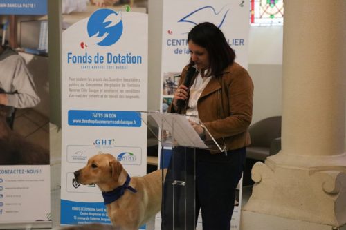 Conférence de presse : Présentation de Verrone, chien de soutien émotionnel